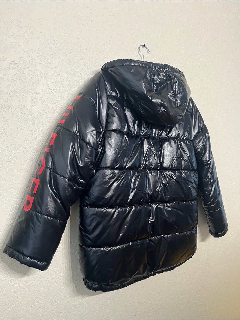 Tommy Hilfiger Youth Big Boy XL 18/20 Black Puffer with Red Hood Lining - Picture 12 of 13